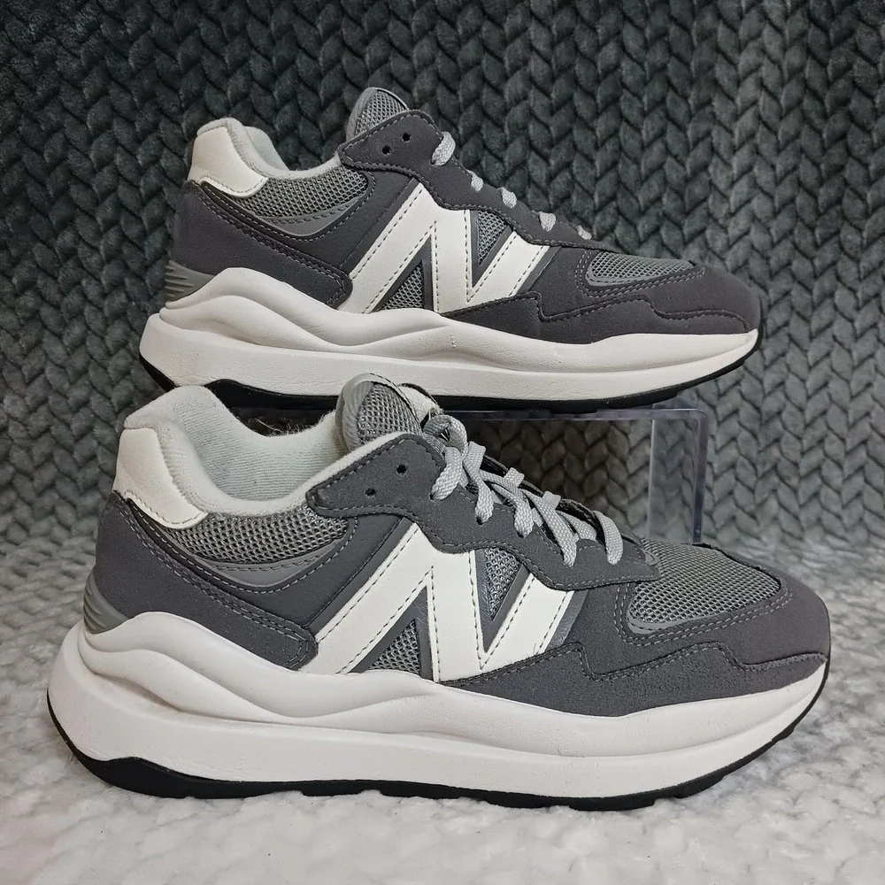 New Balance 57/40 Grey White GS Kids Athletic Running Sneakers Shoes Size 4